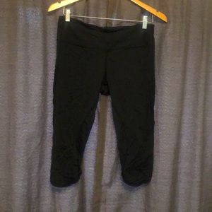 Lululemon Capri athletic leggings